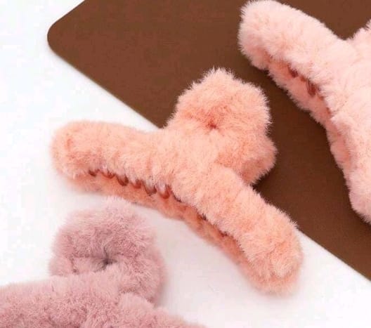 Fluffy claw clips