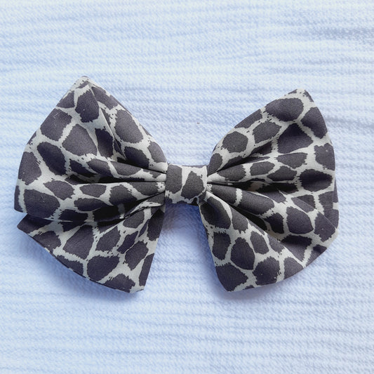 Double bow clip